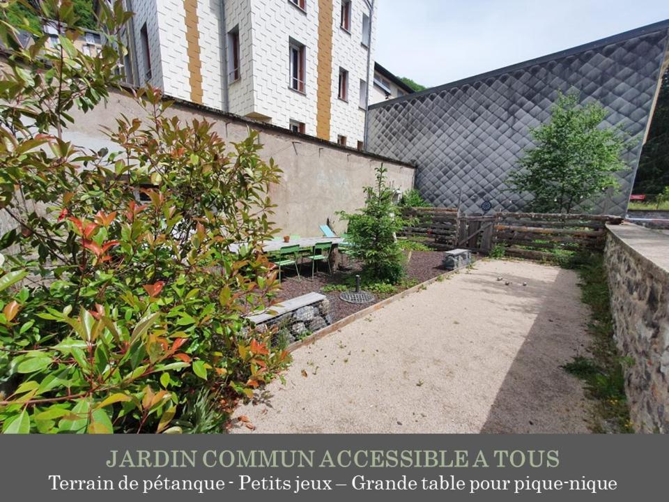 La Maison Des Familles 10 Apartment *